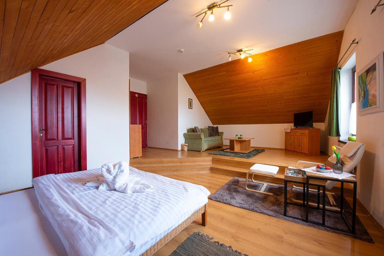 Hotel Penzion Familia Poprad Exterior foto